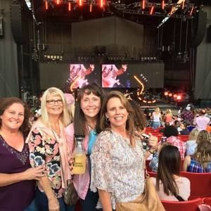 Meet your Posher, Christine